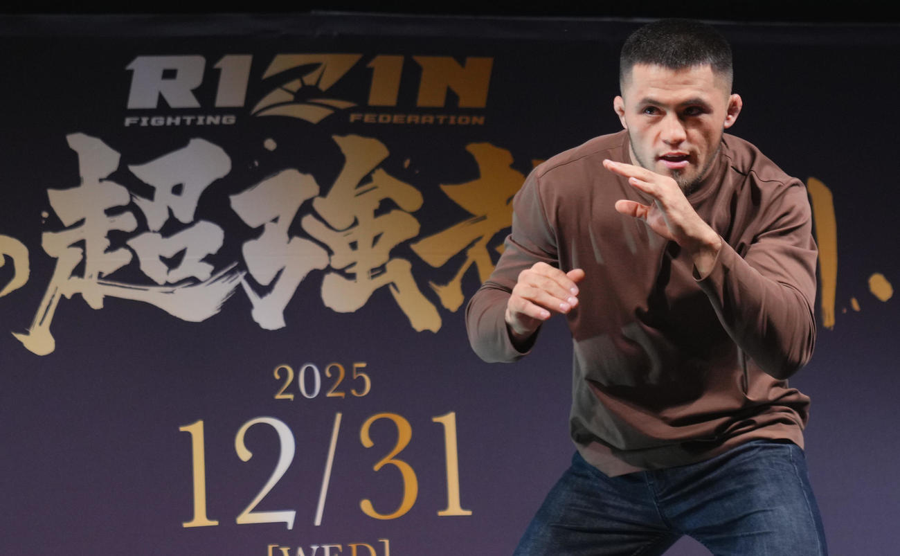 RIZIN「師走の超強者祭り」フェザー級タイトルマッチ調印式を前に公開練習に臨むシェイドゥラエフ（撮影・垰建太）