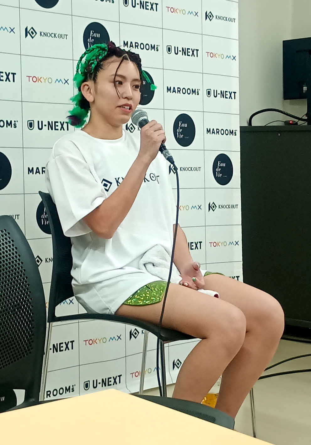 試合後、悔しそうな表情を浮かべるぱんちゃん璃奈