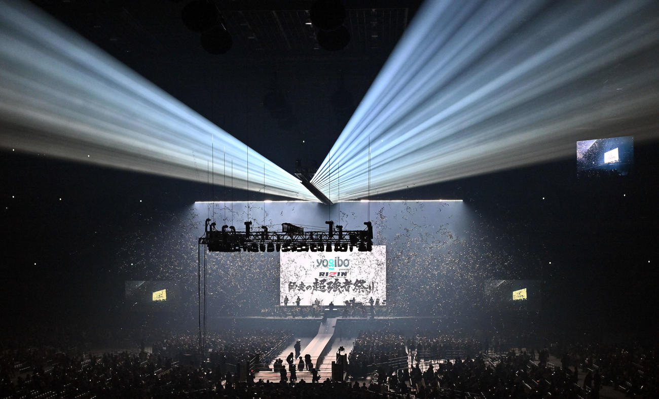 RIZIN師走の超強者祭りのオープニングセレモニーが行われる（撮影・滝沢徹郎）