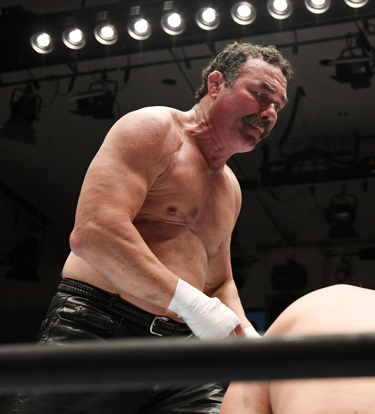 プロレスマスターズ　時代ヲ超エタ達人集結！BATT VS TEAM2000スペシャル8人タッグマッチ60分1本勝負　攻めるドン・フライ（2019年2月15日撮影）