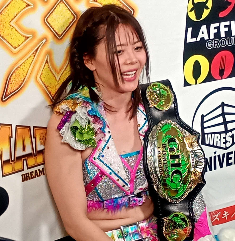 15周年記念試合でGHC女子王座初防衛を果たした岩谷麻優