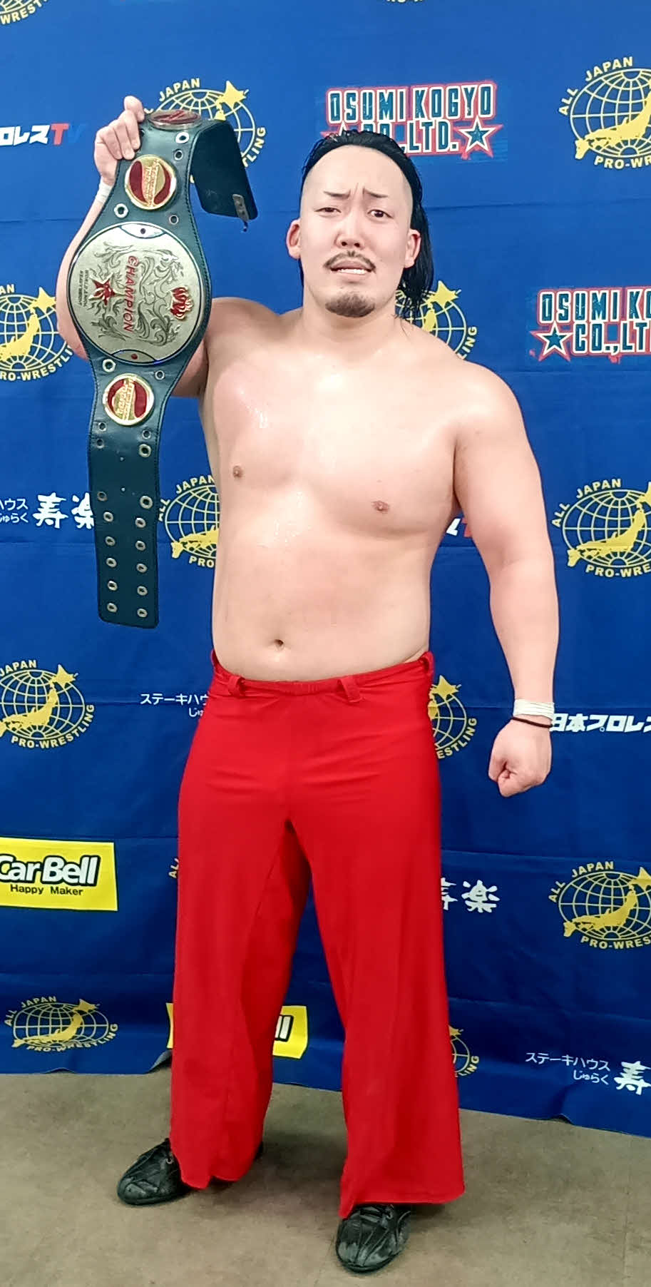 世界ジュニア初戴冠を果たした立花誠吾