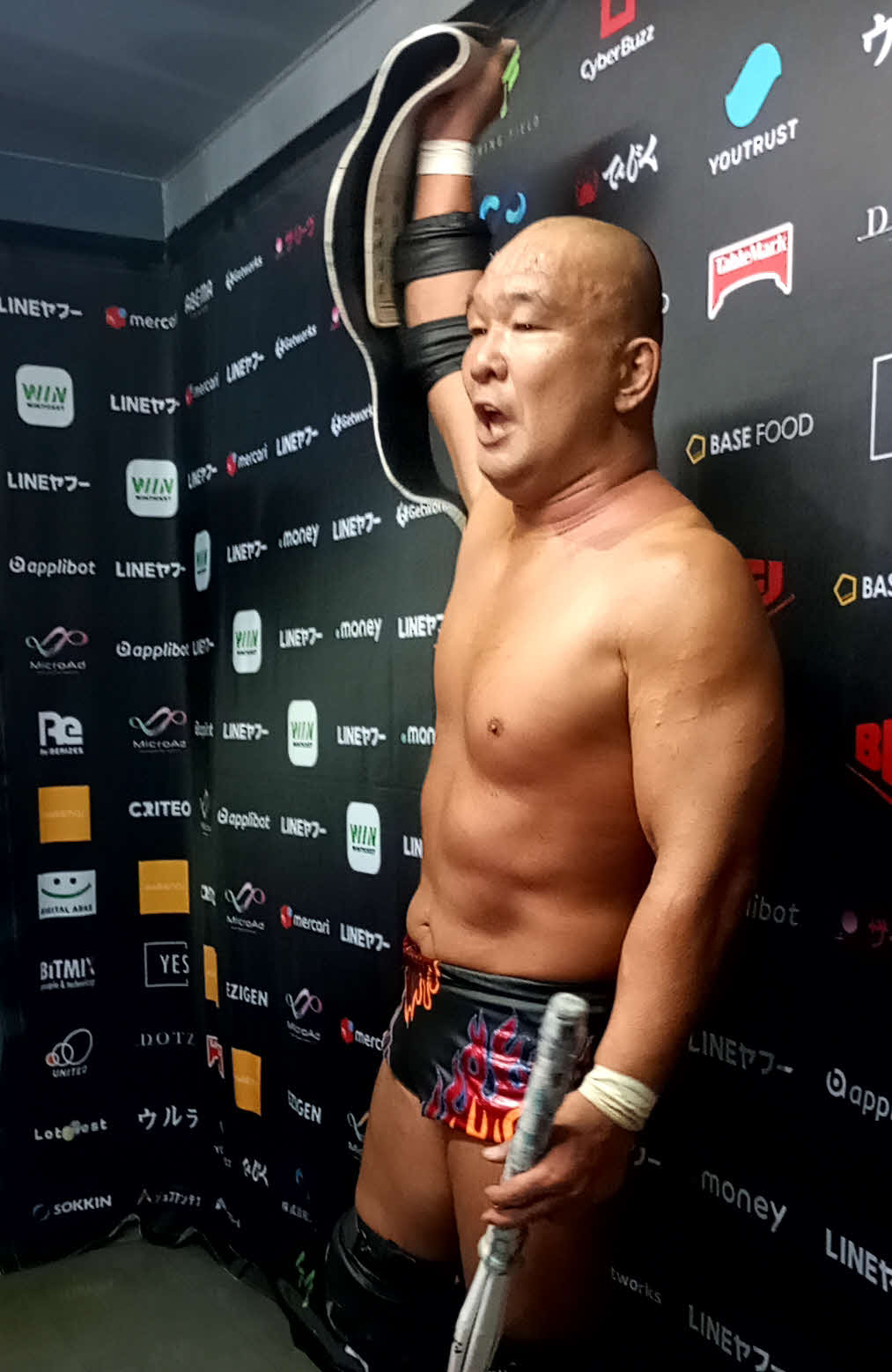 田中将斗はバックステージでも次期挑戦者に向かって吠えた