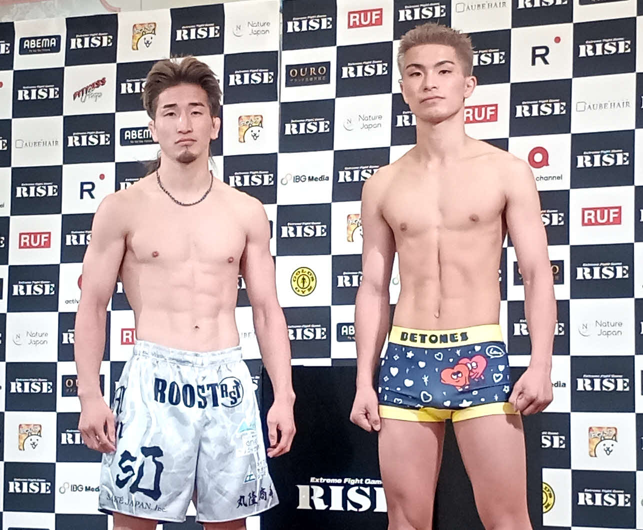 王座挑戦権をかけて戦う梅井泰成（左）と大森隆之介