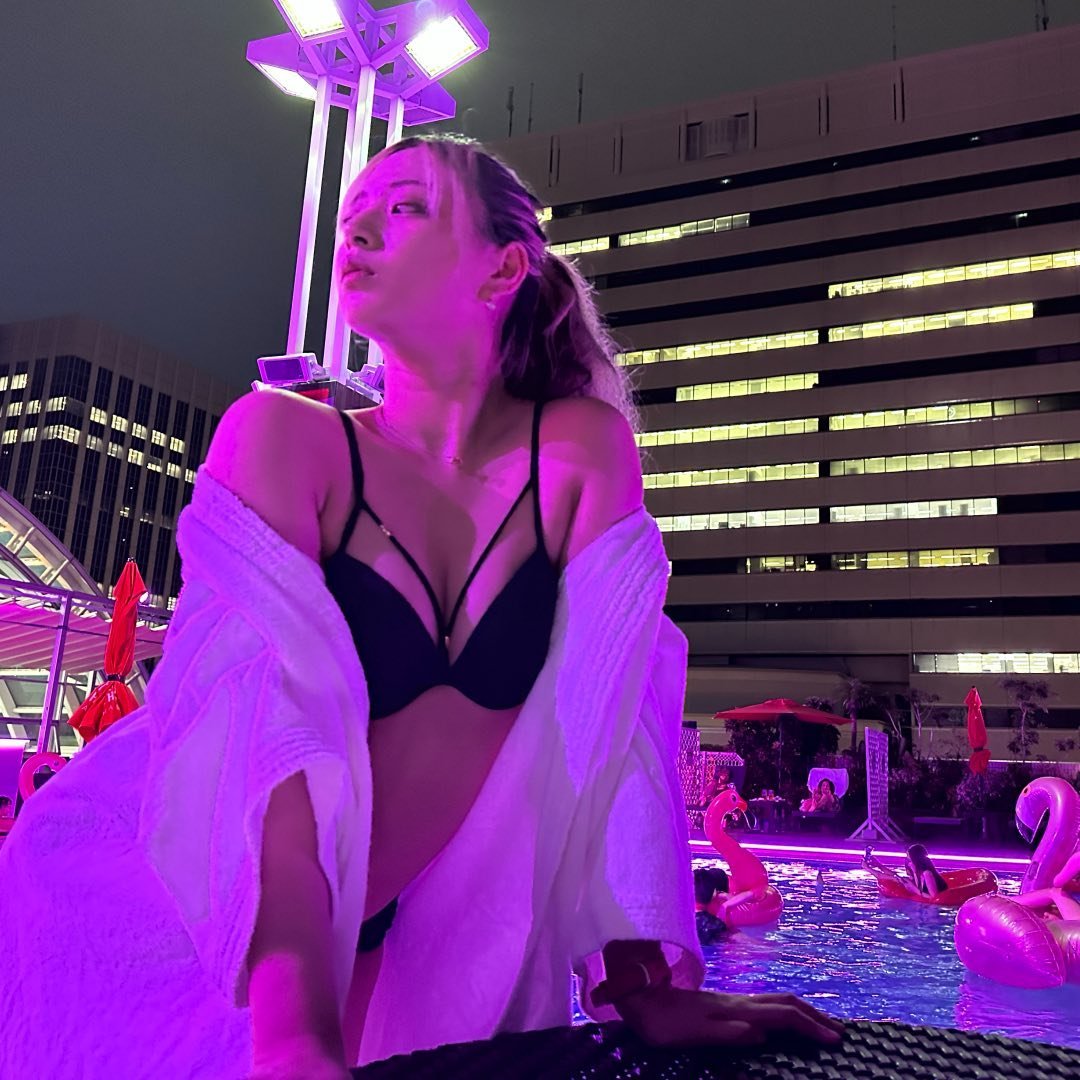 清水ユリのインスタプロフィル写真