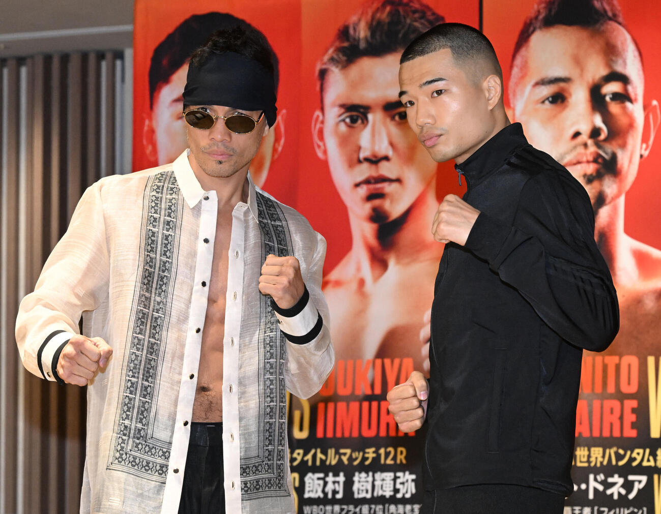U－NEXT BOXING.5の記者会見を終え、ポーズをとる増田陸（右）とノニト・ドネア（撮影・千葉一成）