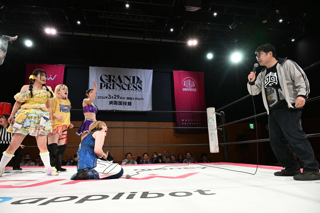 現アイアンマン王者のDDT今林GM（右端）が3・29東京女子両国国技館大会に参戦する可能性が高まった（C）東京女子プロレス