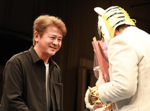 SSPW】初代タイガー佐山聡、4・29「ONE SAMURAI」でチャトリCEOと会談