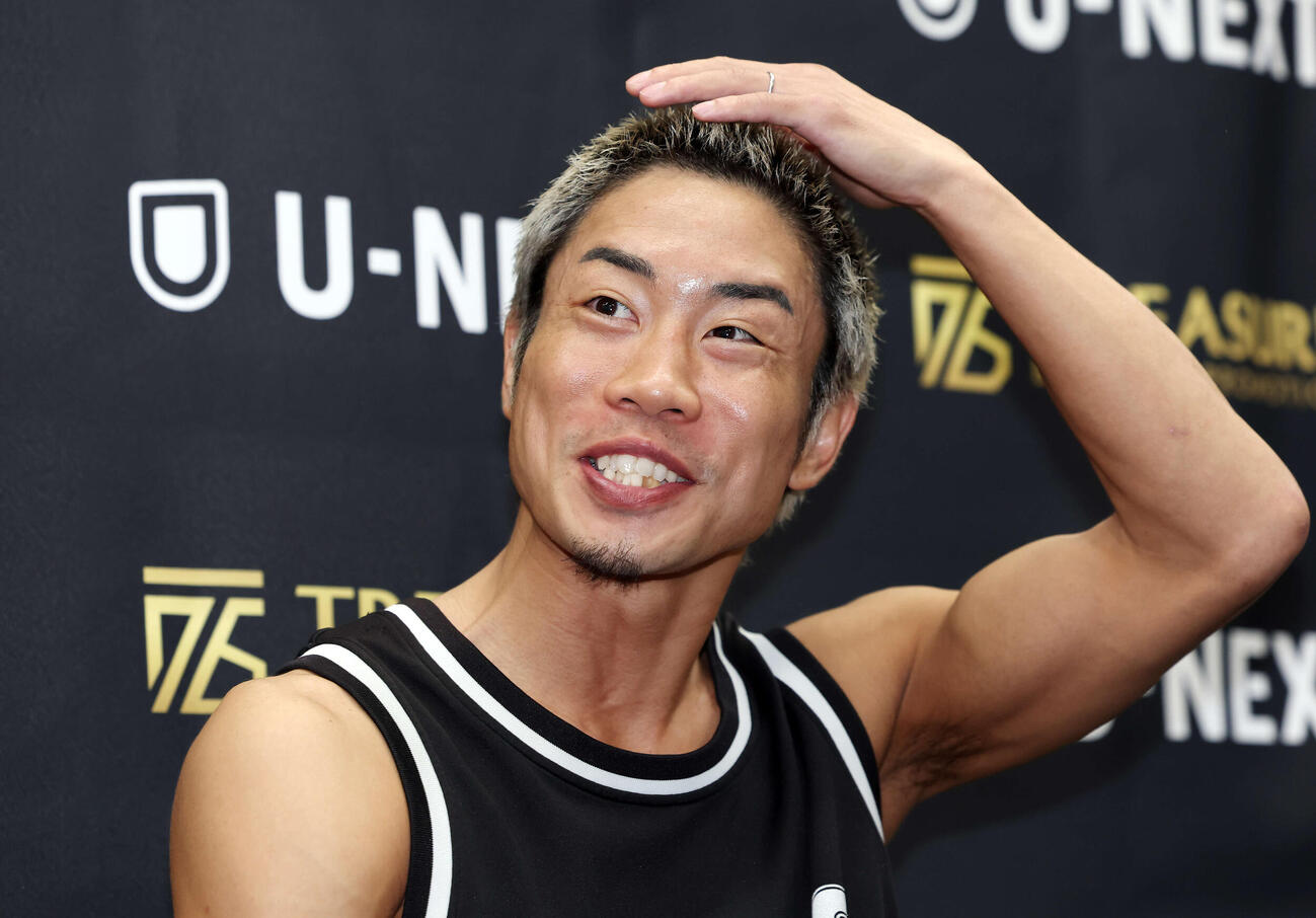 髪の毛を染めた谷口（撮影・宮地輝）