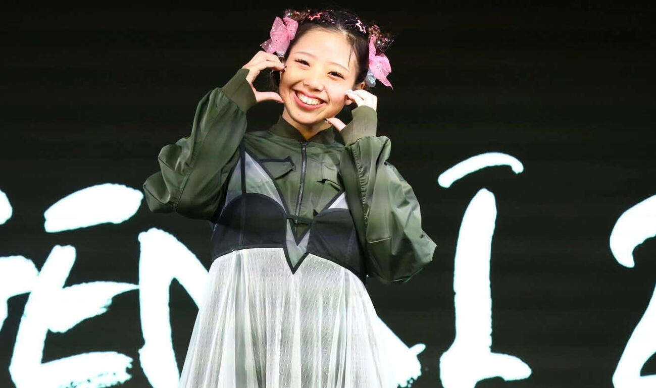 会見での木村萌那（C）K－1
