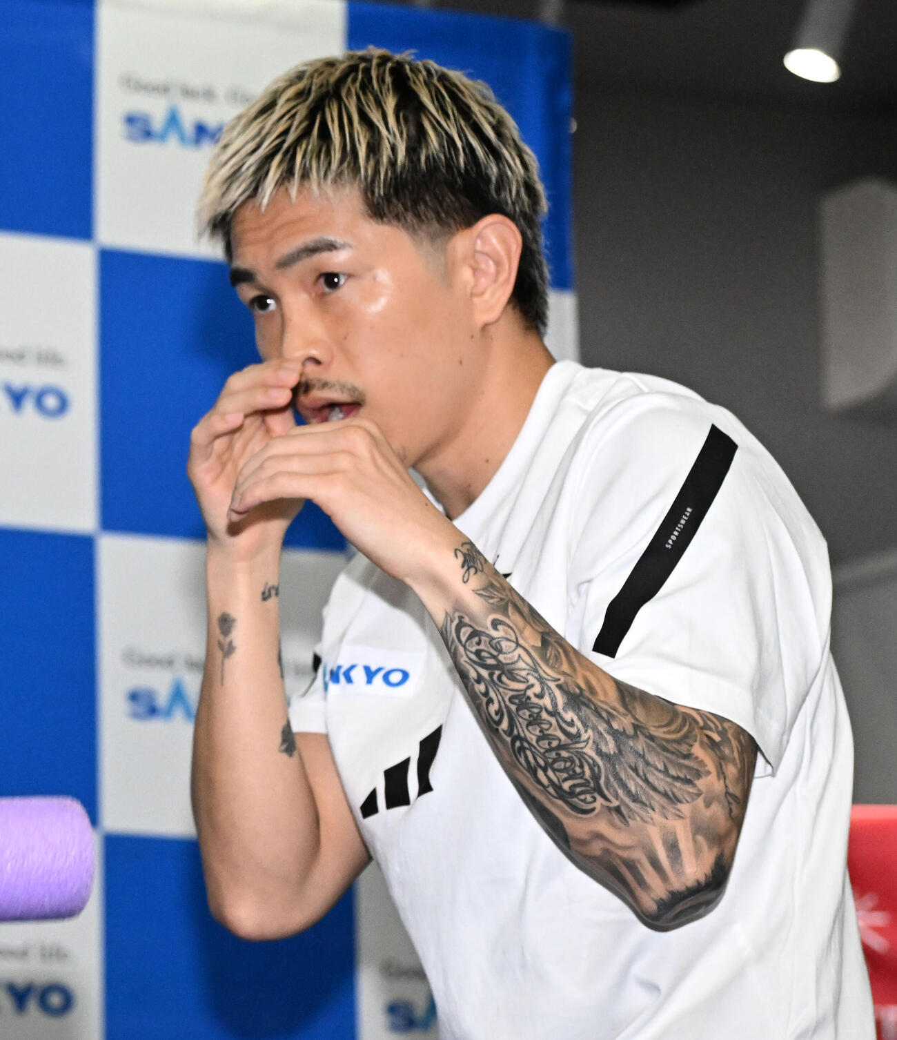 練習を公開した井岡一翔（撮影・千葉一成）