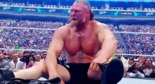 ＷＷＥロウ大会で現役引退示唆したブロック・レスナーのキャリアを振り返る動画が放送©AbemaTV,␣Inc.