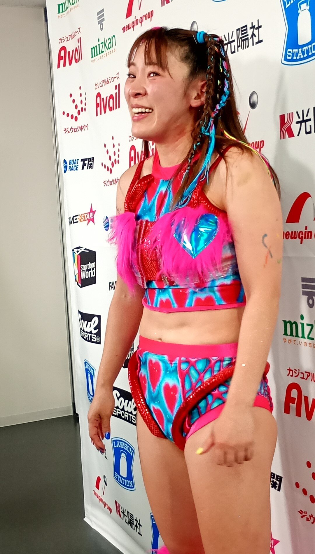 初勝利を喜ぶフワちゃん