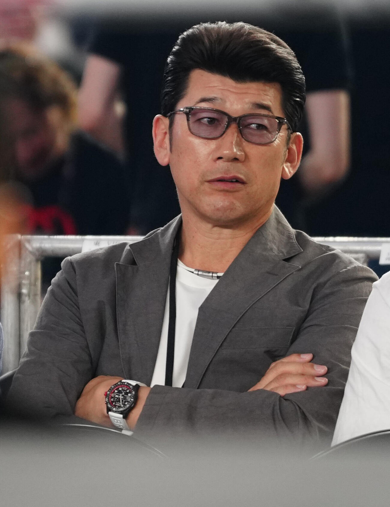 観戦に訪れる三浦大輔氏（撮影・鈴木みどり）