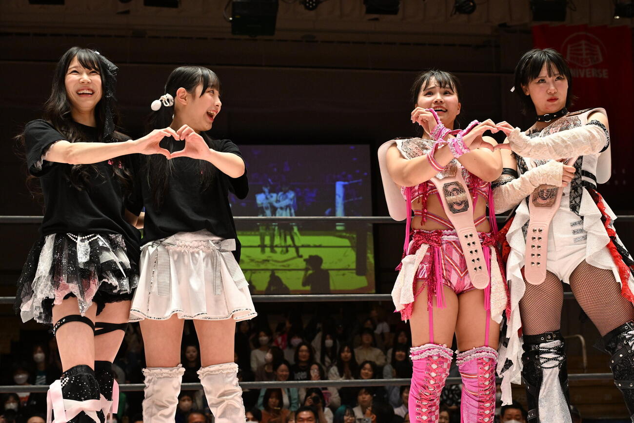 対戦することが確実となった（左から）瑞希＆高見汐珠と白昼夢の渡辺未詩＆辰巳リカ（C）東京女子プロレス