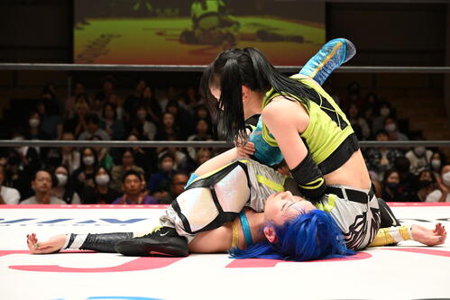 東京女子】鈴芽が風城ハル倒し、インター王座V2、6日には念願の