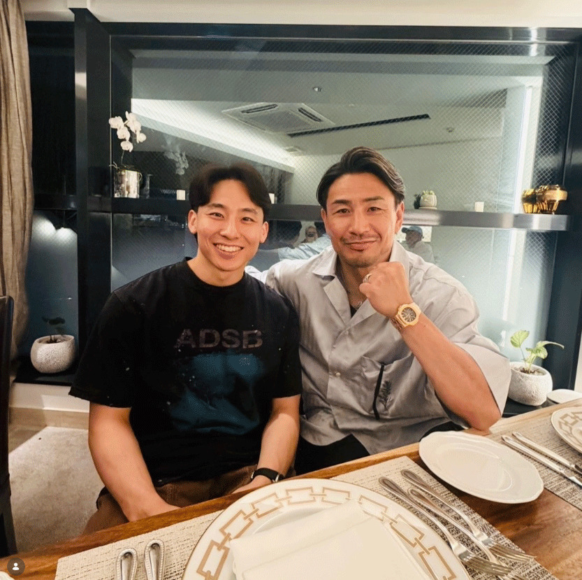 魔裟斗と河村勇輝（魔裟斗のインスタグラムから）