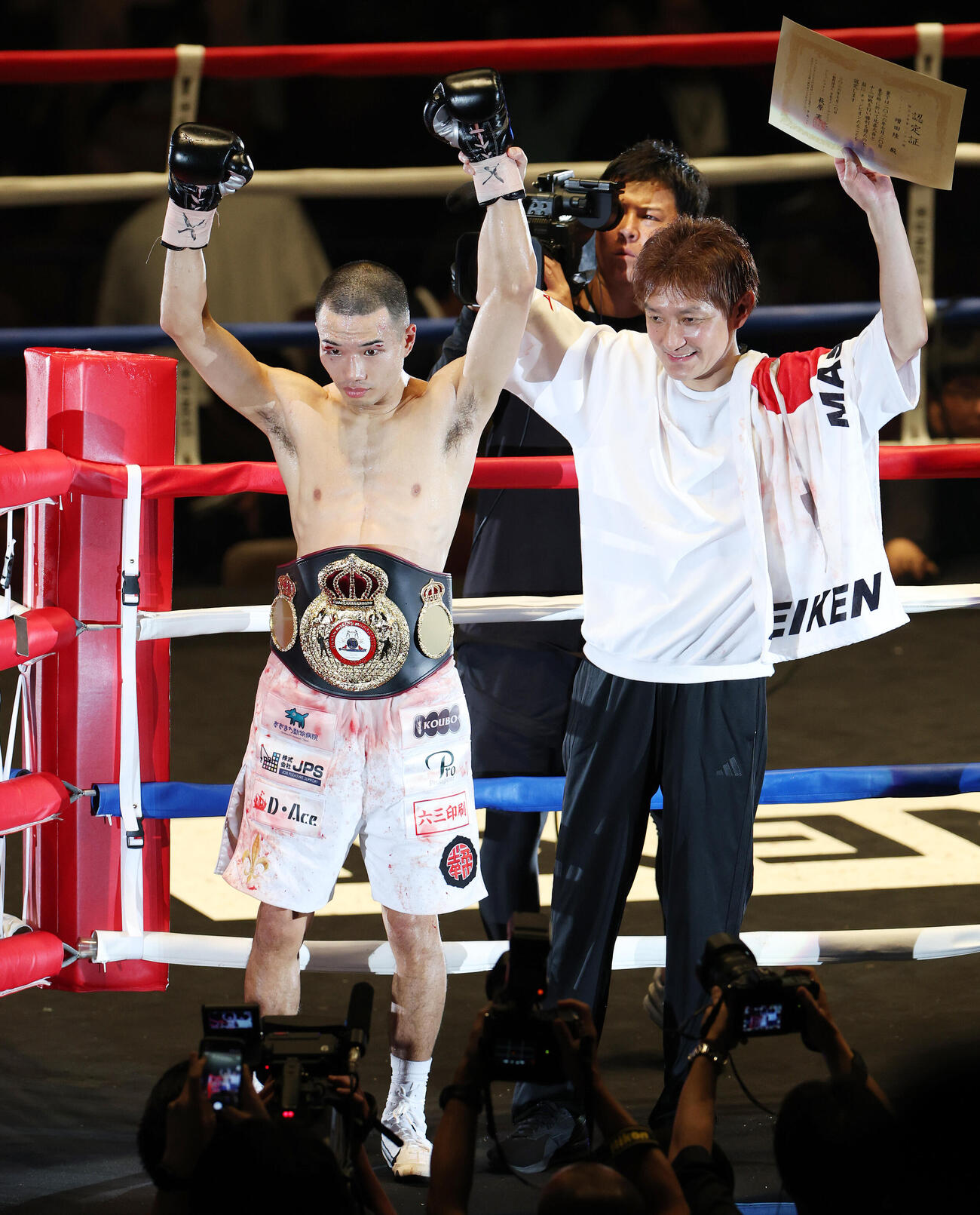 WBA世界バンタム級王座決定戦　比嘉大吾に判定勝ちした増田陸（撮影・宮地輝）