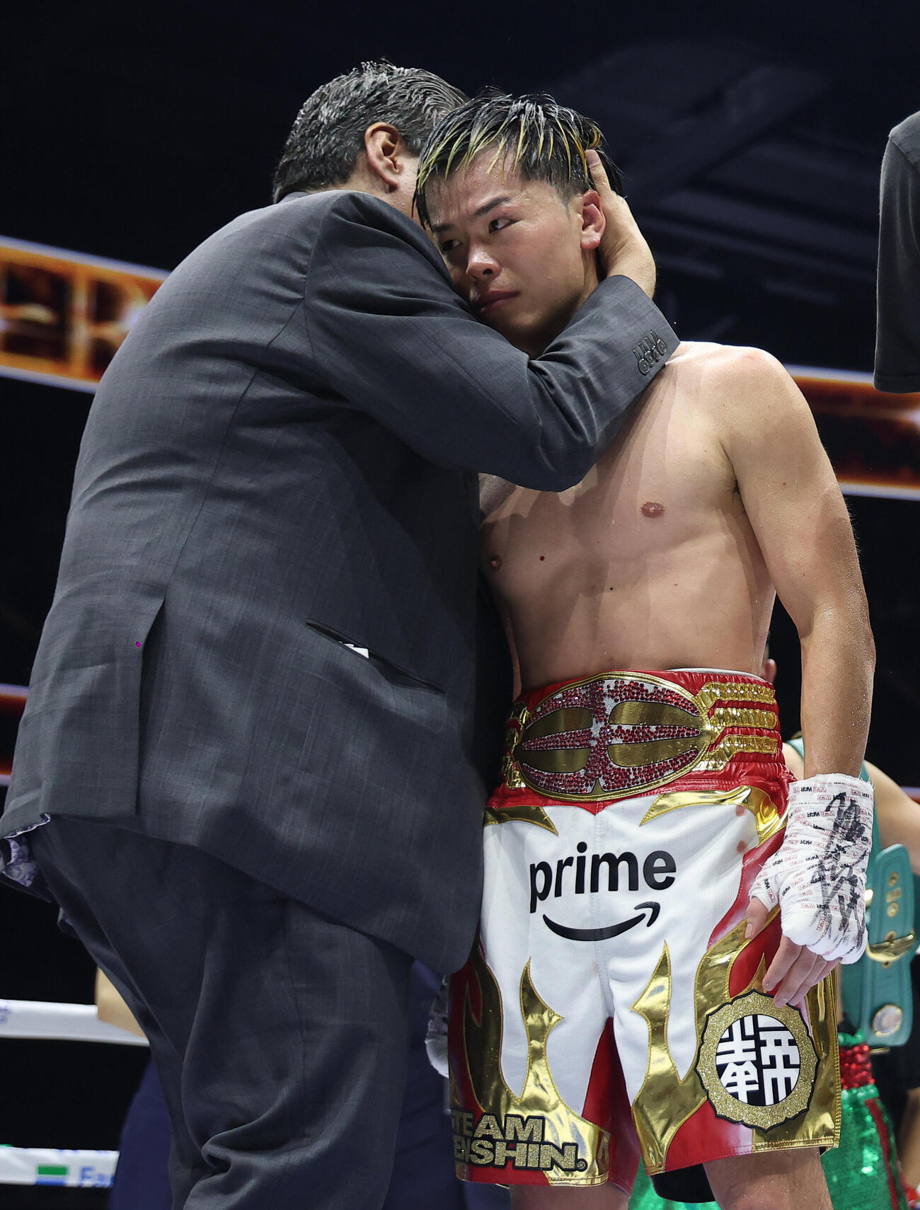 井上拓真に12回判定負けを喫した那須川天心（右）（撮影・河田真司）