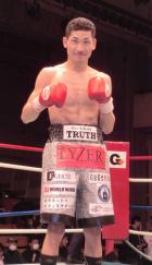 完勝し世界挑戦をアピールした岩佐