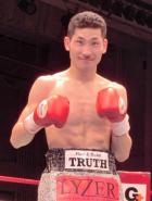 完勝し世界挑戦をアピールした岩佐