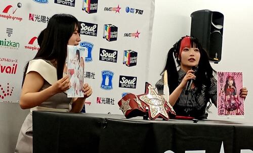 スターダム】玖麗さやかと伊藤麻希が最後の前哨戦“物販対決”へ特製
