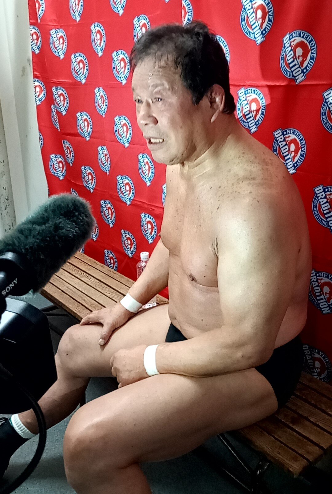 成田蓮に敗れて悔しがった藤波辰爾