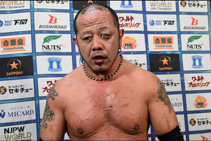 敗れてぼう然の葛西純（新日本プロレス公式Xから）