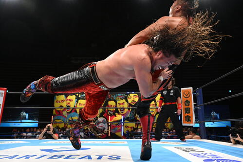 新日本】IWGP王者・辻陽太が同門・鷹木信悟下し2勝目「あなたみたいな