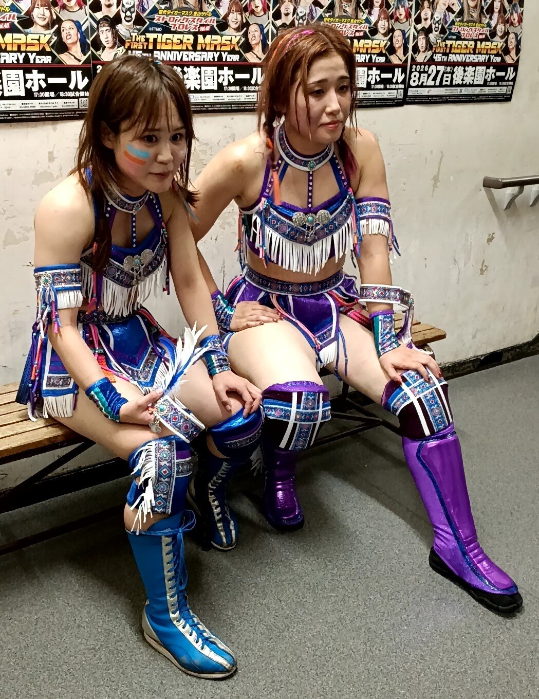ジャガー横田＆藪下めぐみを相手に奮闘した叶ミク（左）と里奈