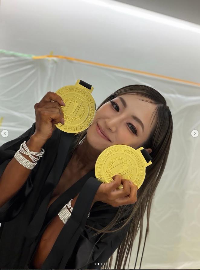 愛川ゆず季のインスタグラムから