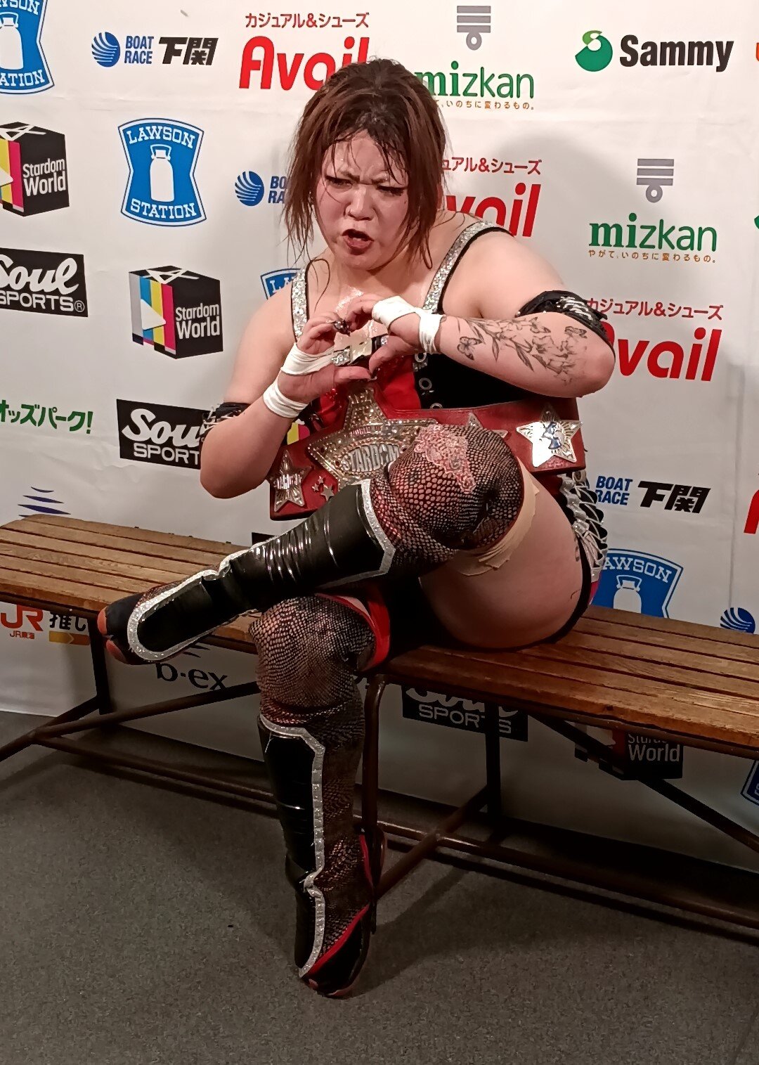 刀羅ナツコと両思いだと主張する鈴季すず