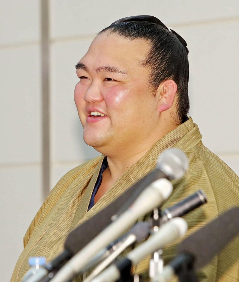 稀勢の里、新入幕から73場所の横綱昇進は史上最遅 - 大相撲 : 日刊スポーツ