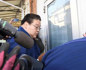 貴乃花親方また応じず、鏡山部長怒り殺しポスト投函 - 大相撲 : 日刊