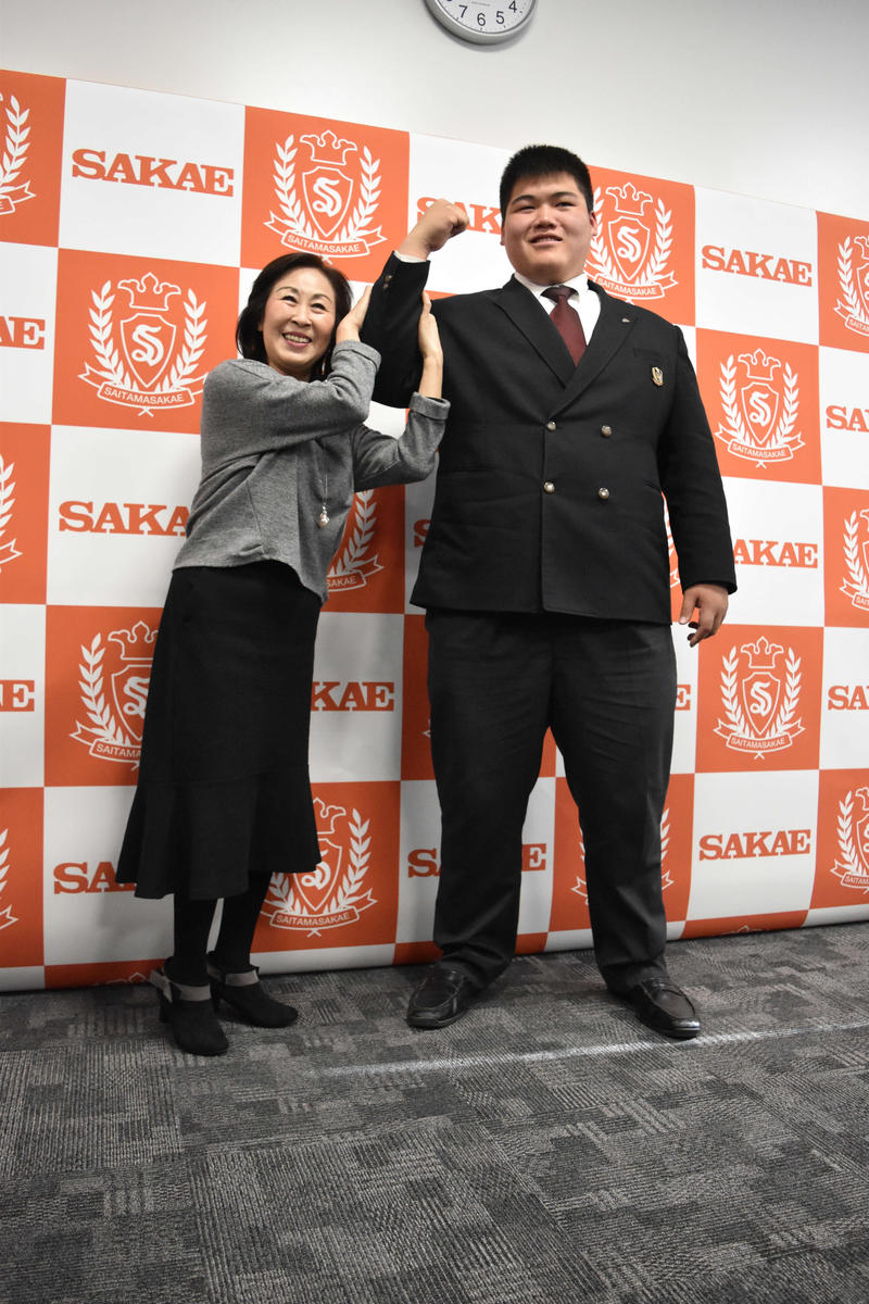大鵬の孫幸之介が入門会見、しこ名は本名の「納谷」 - 大相撲 : 日刊スポーツ