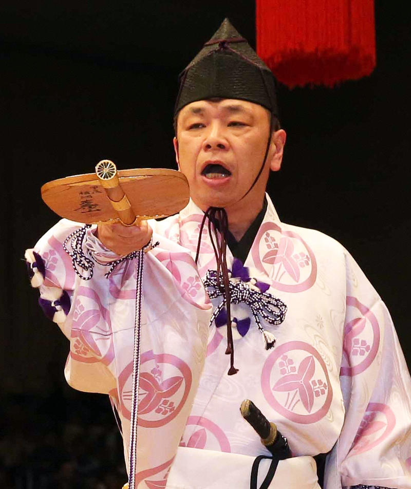 また酒席…式守伊之助が若手行司にキス、胸触る行為 - 大相撲 : 日刊スポーツ