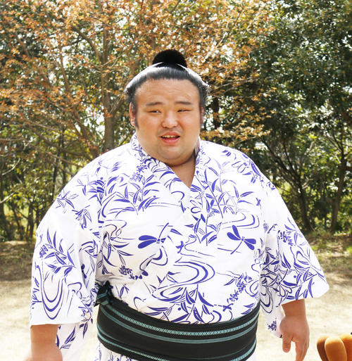 加古川巡業でご当所力士として地元メディアの取材に応じる兵庫県出身の新大関貴景勝（撮影・佐藤礼征）