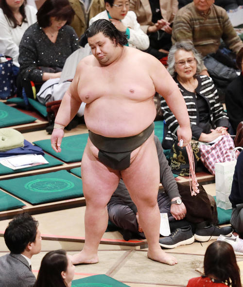 連勝ストップで肩を落とす元林（撮影・中島郁夫）