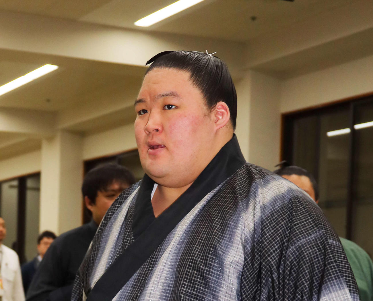支度部屋を引き揚げる豪栄道（2020年1月22日）