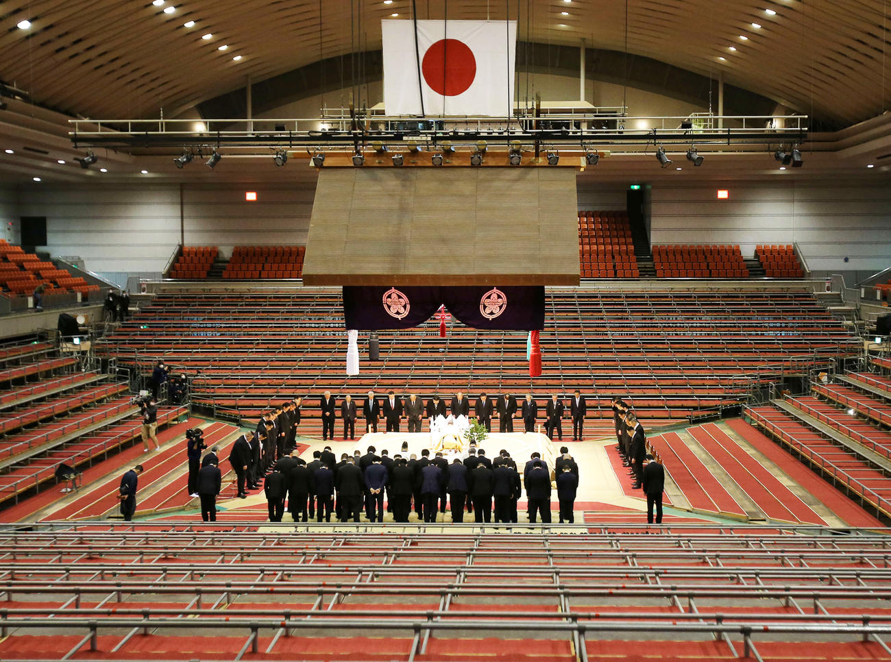 力士不在で執り行われた土俵祭り（撮影・鈴木正人）