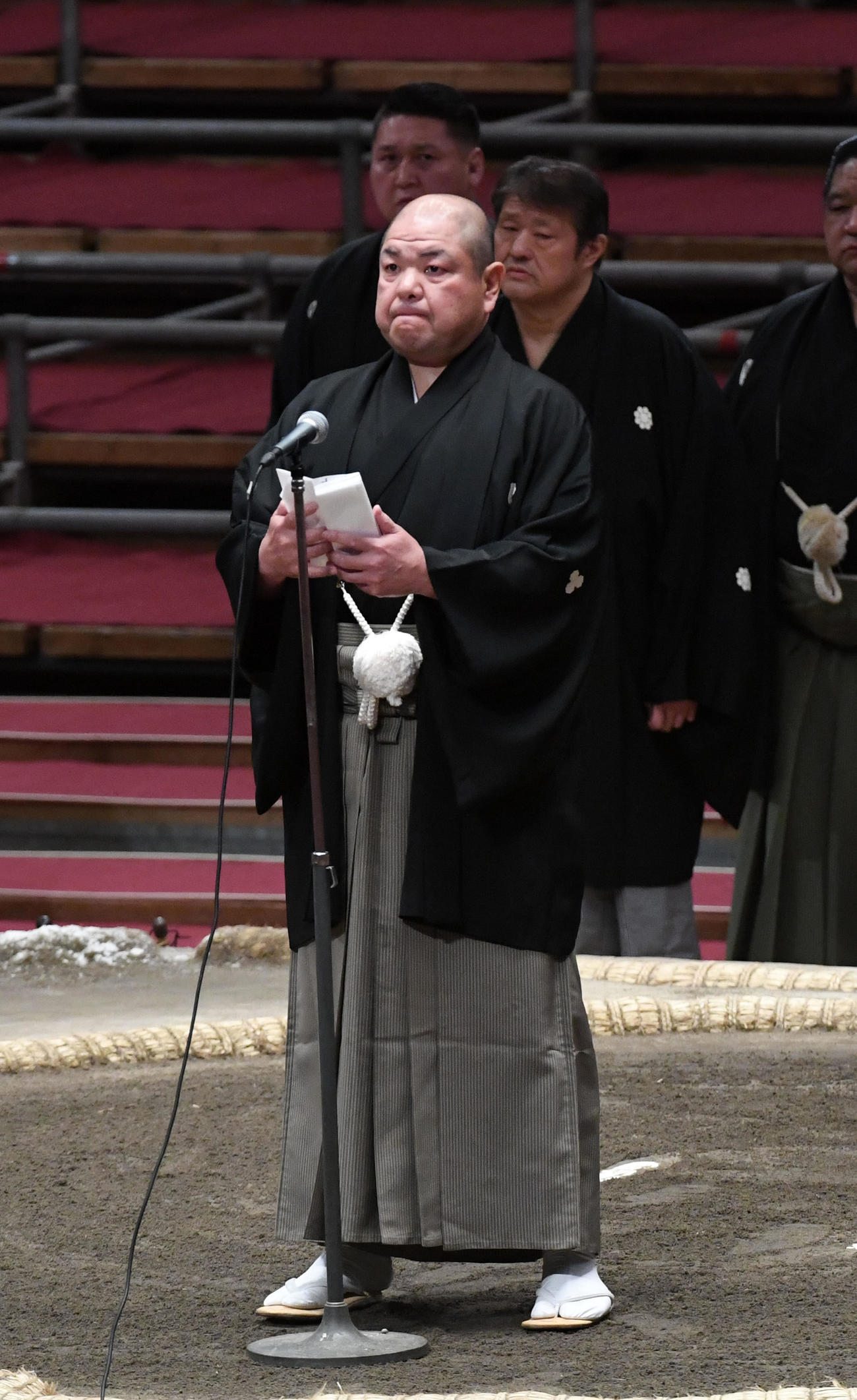 協会挨拶を行う八角理事長（撮影・前岡正明）