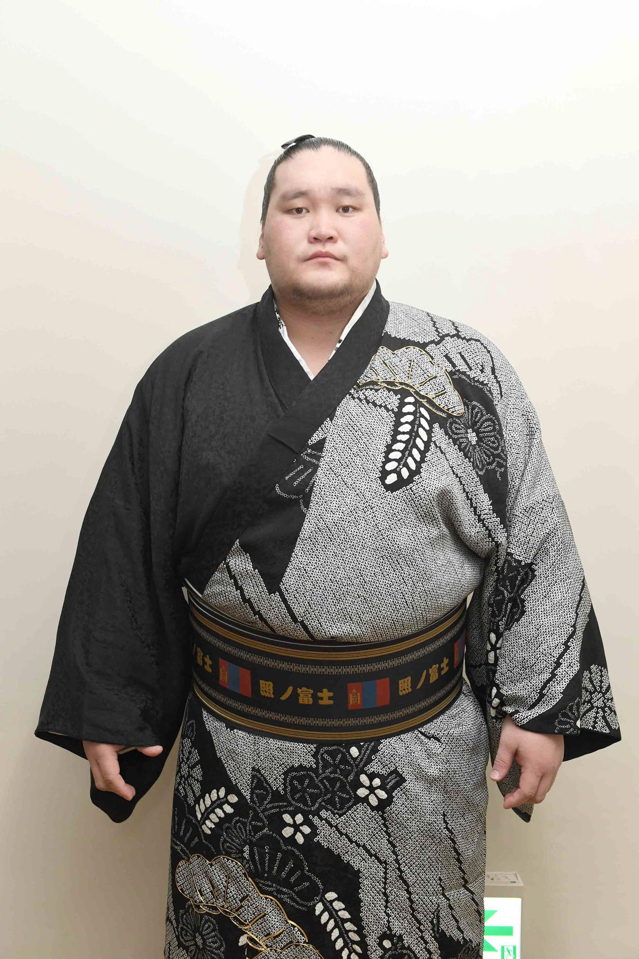 2020年1月24日　大相撲初場所　13日目　十両優勝を決めた照ノ富士（撮影・小沢裕）