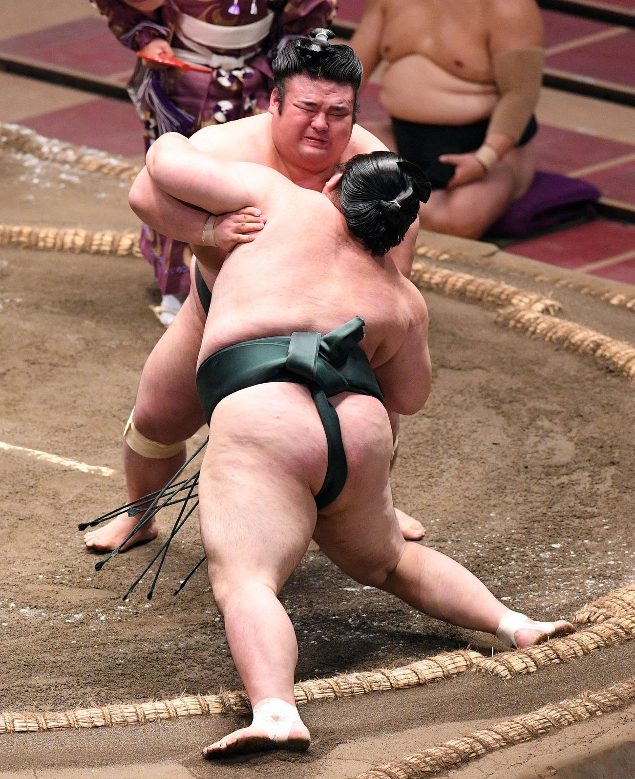 20年9月19日、貴景勝（奥）に押し出しで敗れる豊山