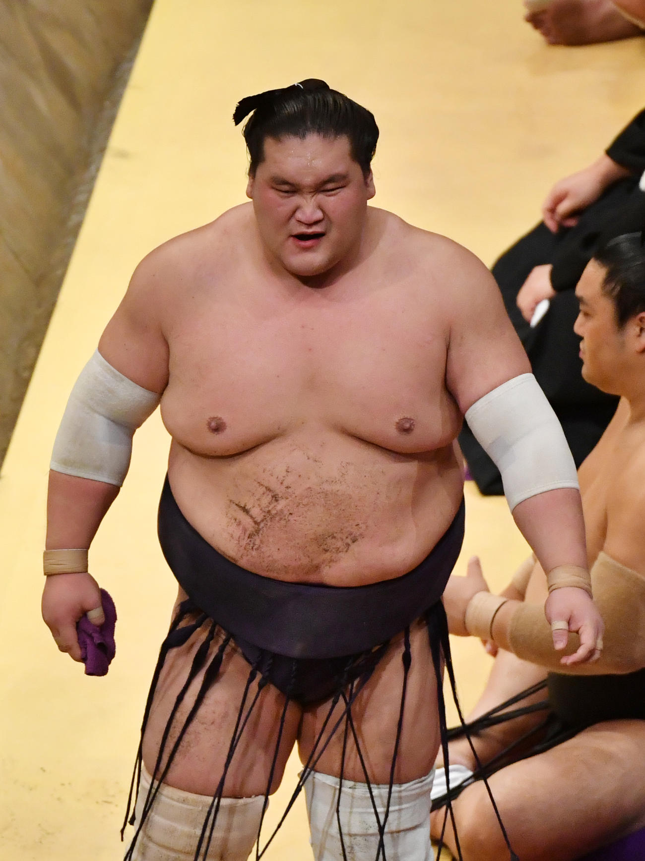 12日目の24日、阿武咲に敗れた照ノ富士は悔しそうな表情を見せる（撮影・柴田隆二）