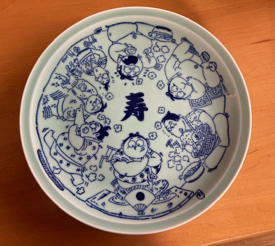 結婚式の引出物で配られた琴剣さんのマンガ入り大皿