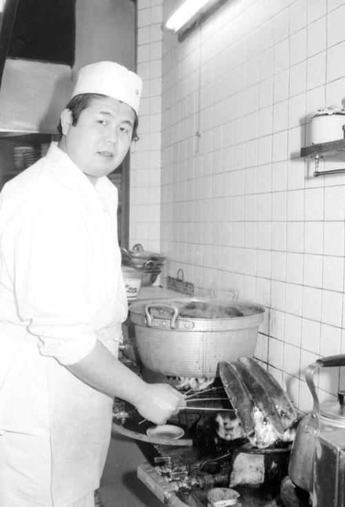 琴剣さん60歳死去 元力士で相撲協会公認の漫画家 大相撲写真ニュース 日刊スポーツ