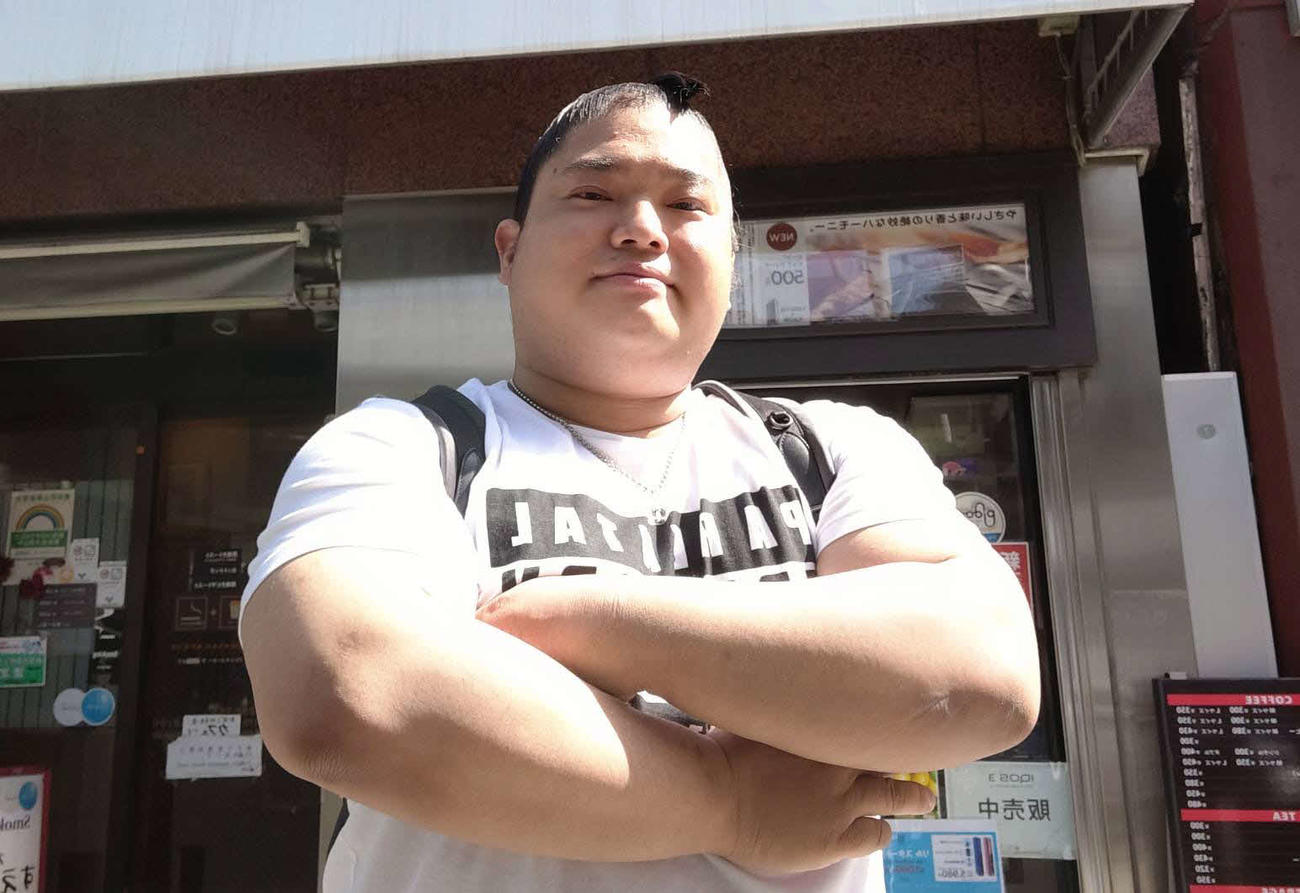 ユーチューバーに転身した富栄
