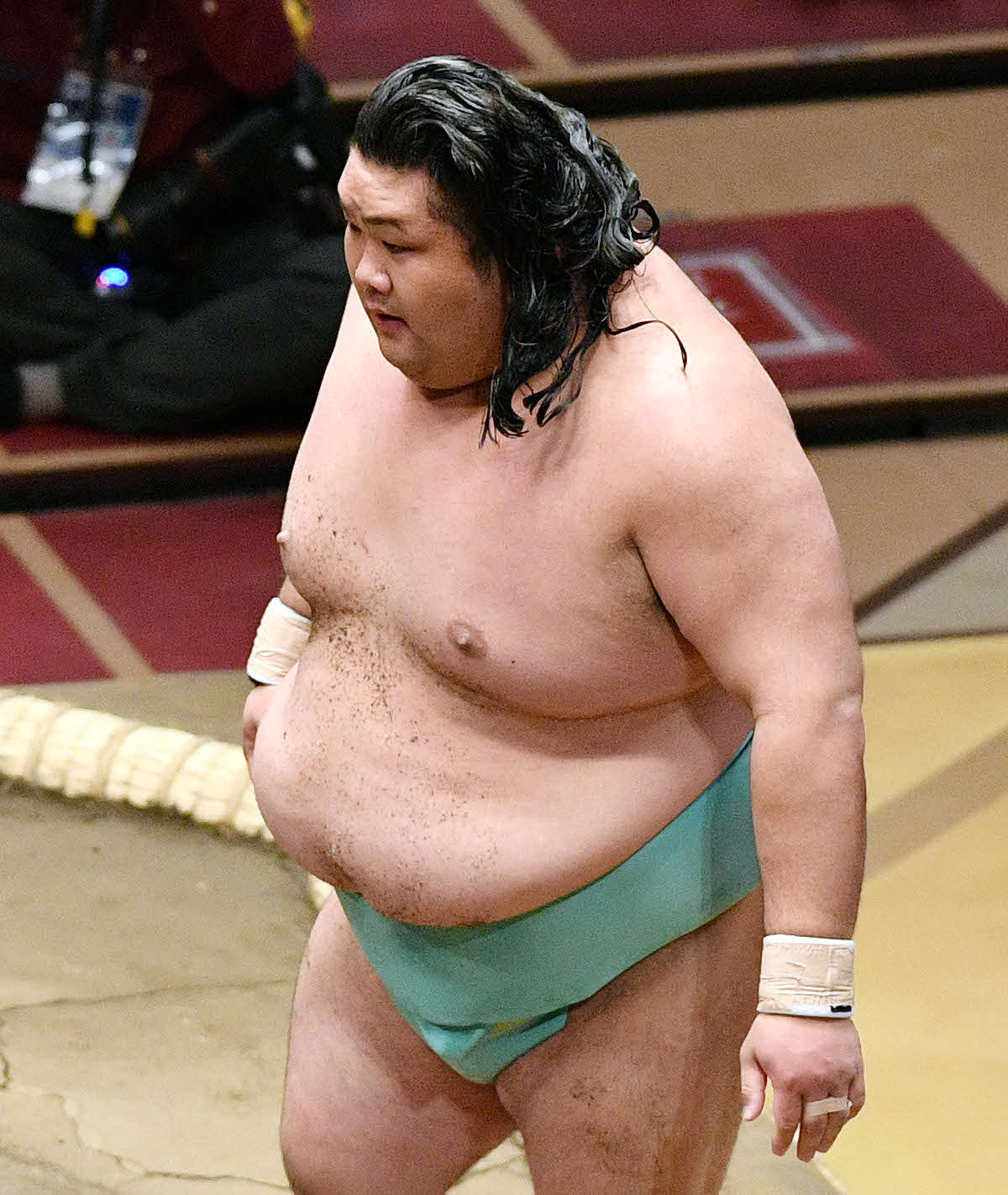 大奄美に敗れた天空海（撮影・滝沢徹郎）　
