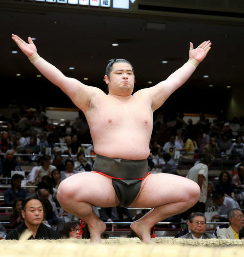 元十両竜虎が引退、師匠の尾上親方おいっ子 17年初場所で初土俵 