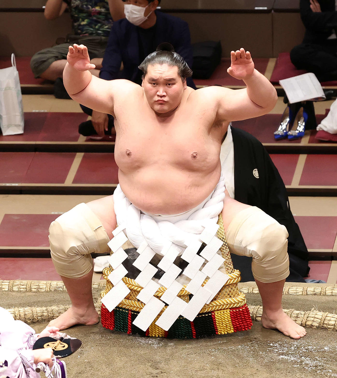 秋場所で土俵入りを行う横綱照ノ富士（9月撮影）